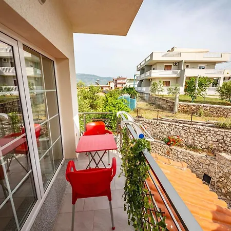 Albania Dream Holidays Bed & Breakfast